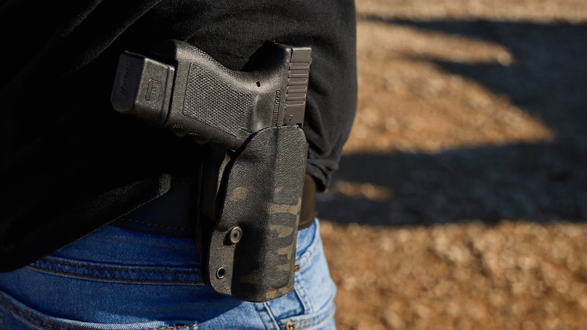 DEFENSIVE HANDGUN (GUNFIGHTER PISTOL)